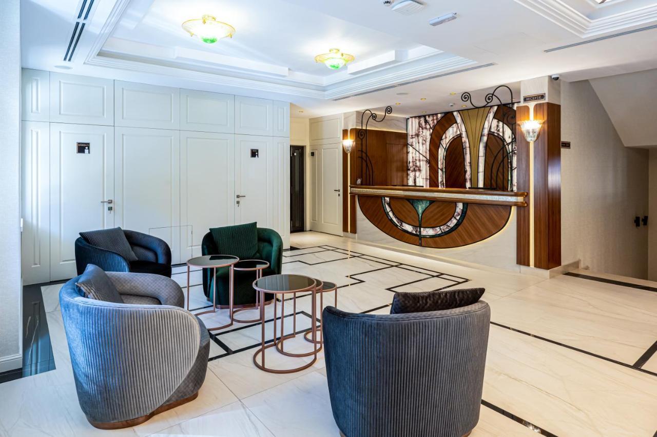 Hotel Carolin Calimanesti Luaran gambar