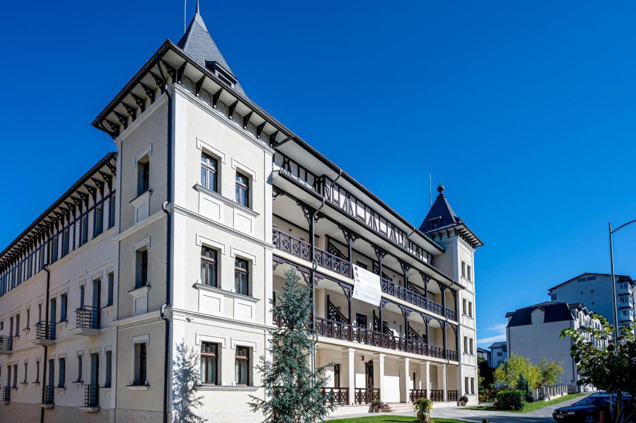 Hotel Carolin Calimanesti Luaran gambar