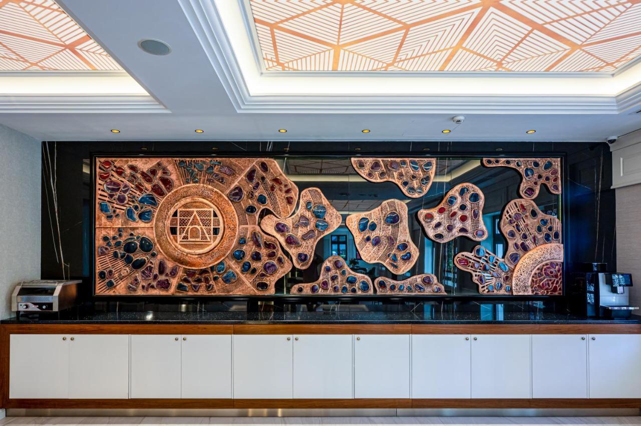 Hotel Carolin Calimanesti Luaran gambar